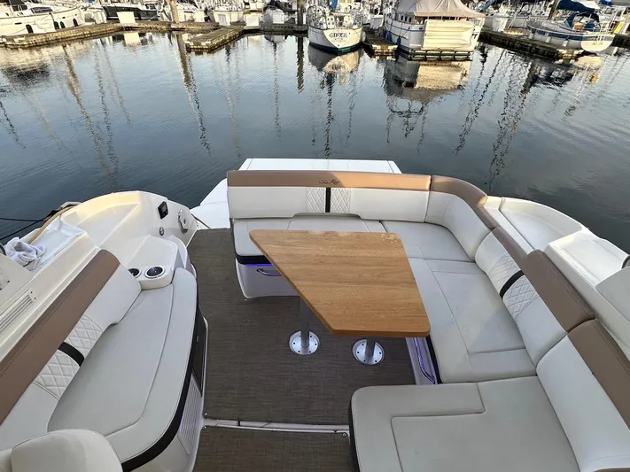 Natsu Yacht Photos Pics 