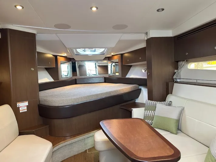 Natsu Yacht Photos Pics 