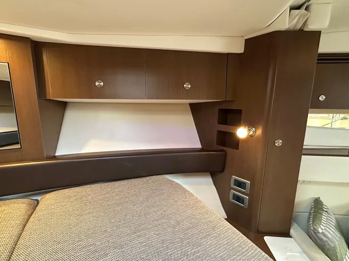 Natsu Yacht Photos Pics 