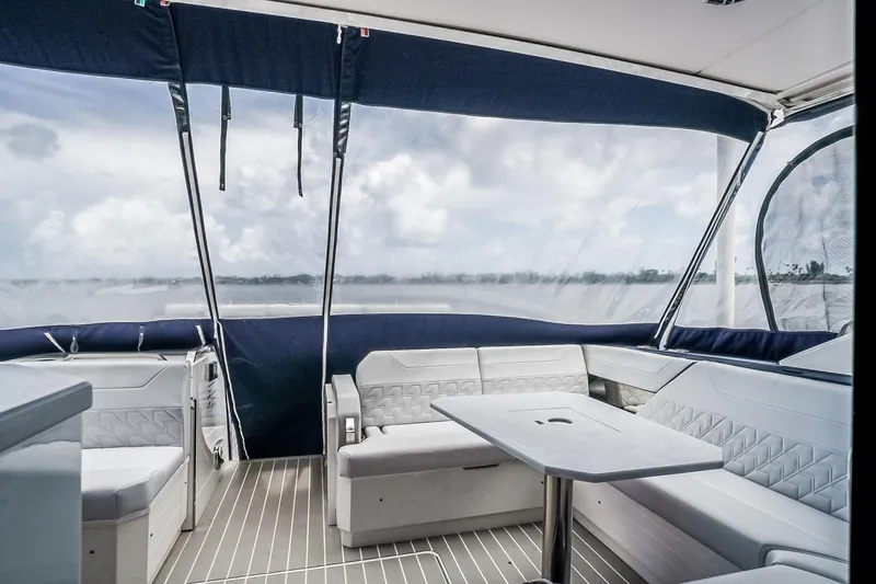 Pivot Yacht Photos Pics 