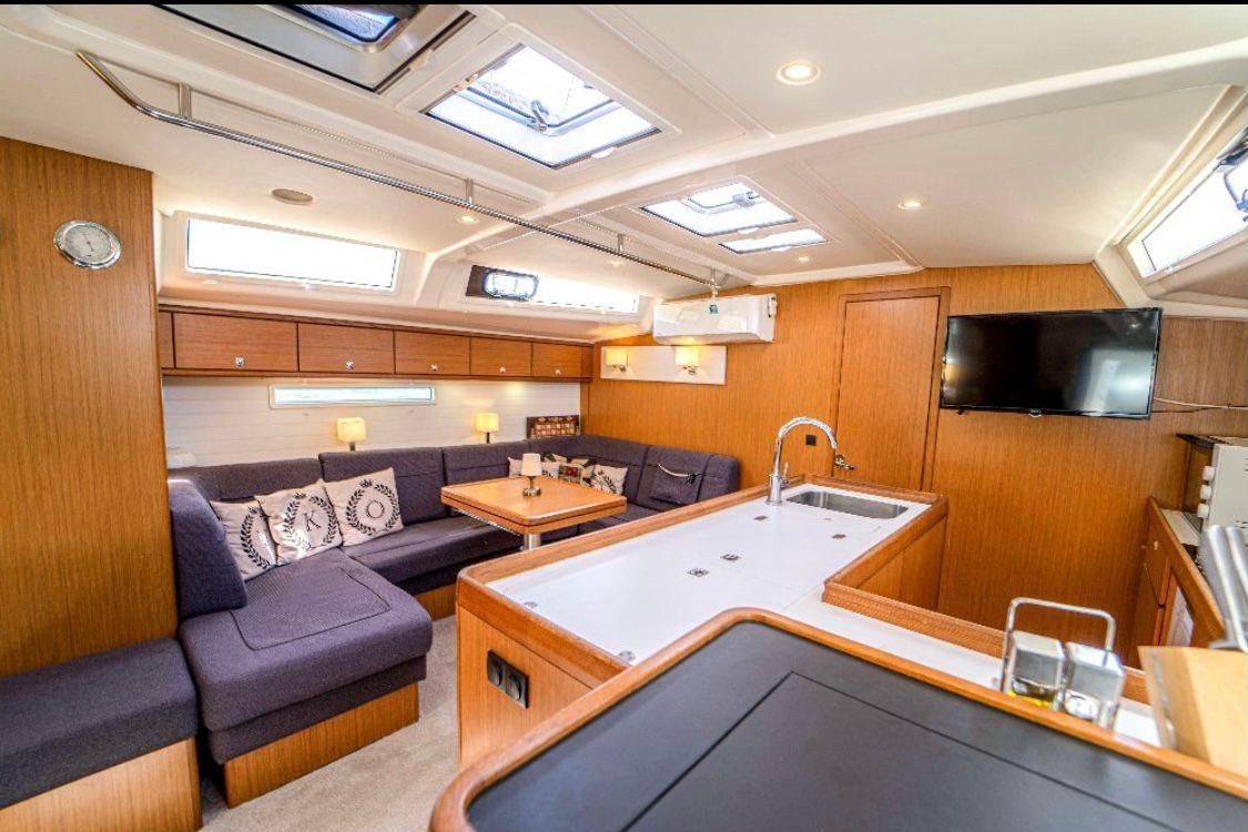 2014 Bavaria 54 