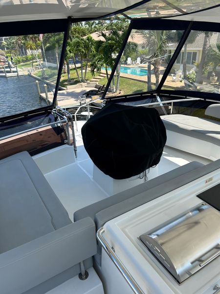 2020 Aquila 44 Yacht