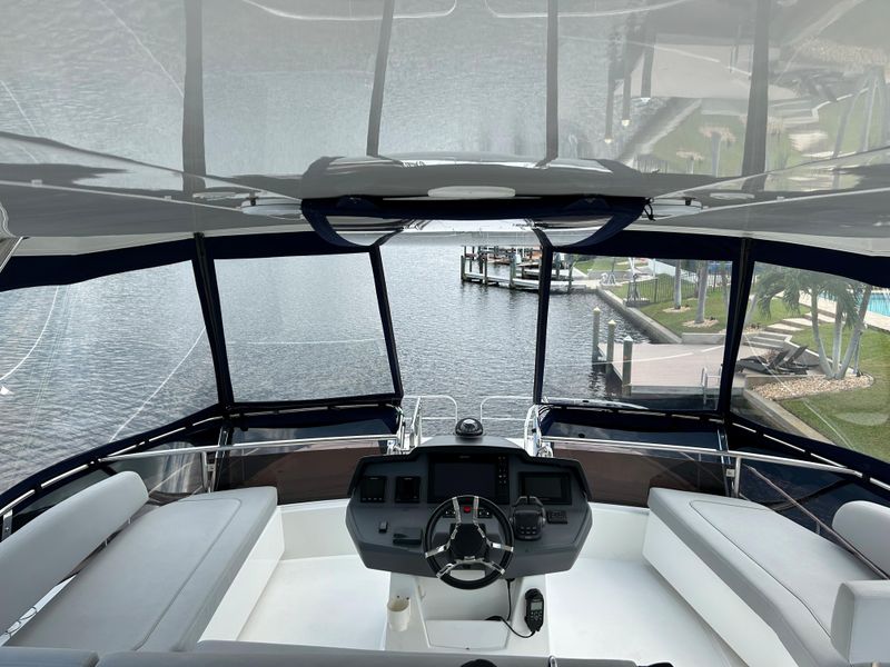 2020 Aquila 44 Yacht