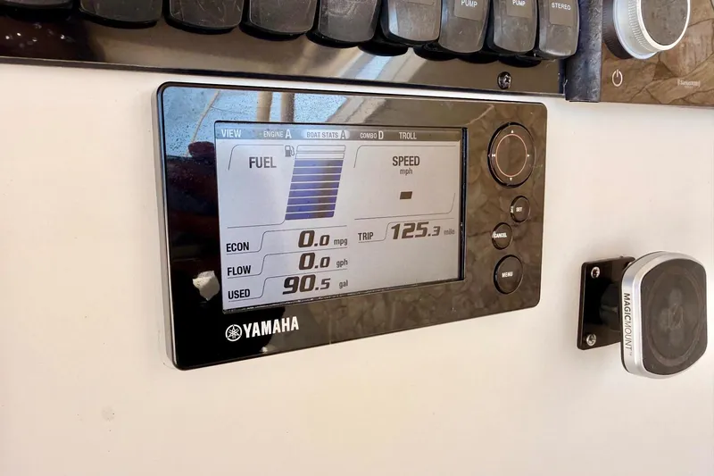  Yacht Photos Pics Yamaha display on 2016 Sailfish 290 CC showing fuel and trip data.