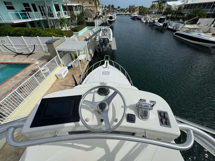 Survivor Yacht Photos Pics 