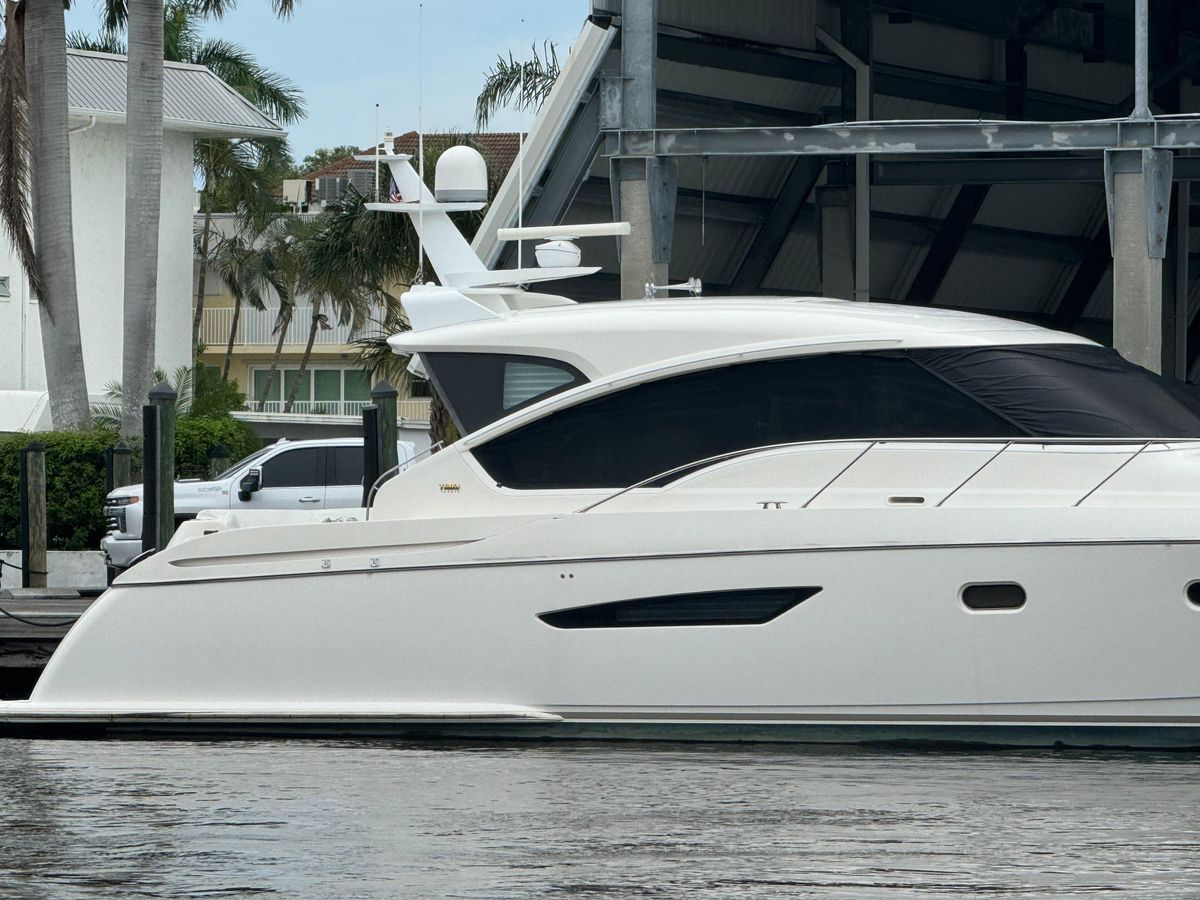 2010 Tiara Yachts 58 