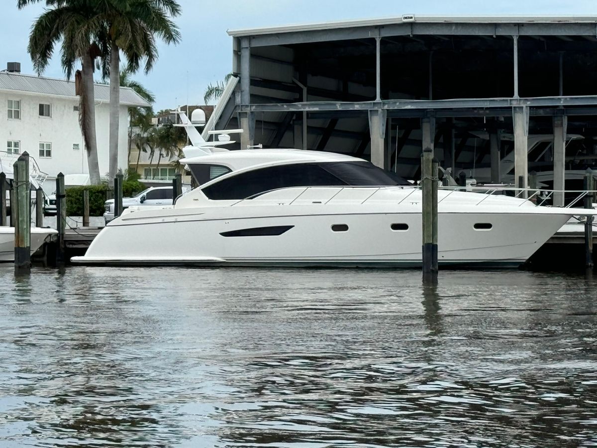 2010 Tiara Yachts 58 