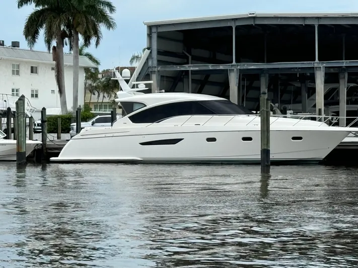 Island Girl Yacht Photos Pics Starboard Side