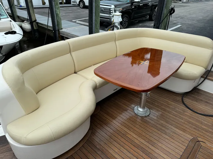 Island Girl Yacht Photos Pics Aft Lounge Seating