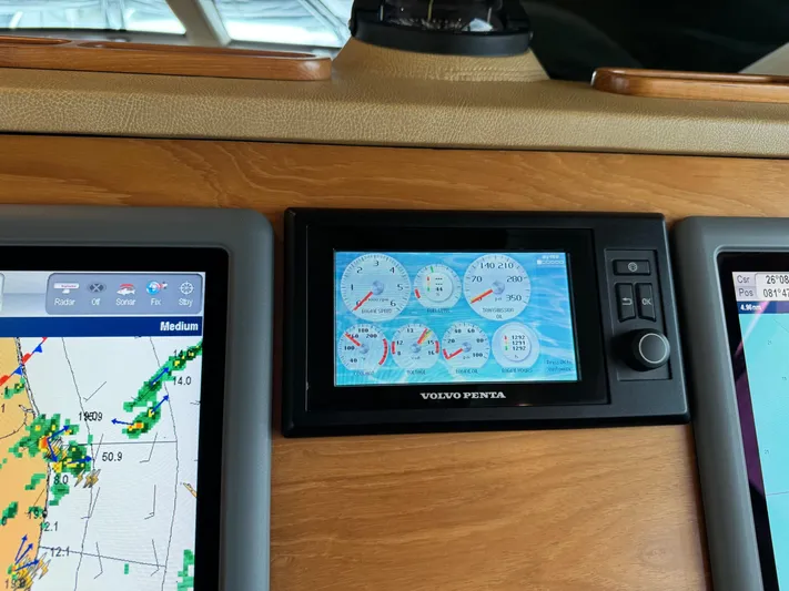 Island Girl Yacht Photos Pics Volvo Display