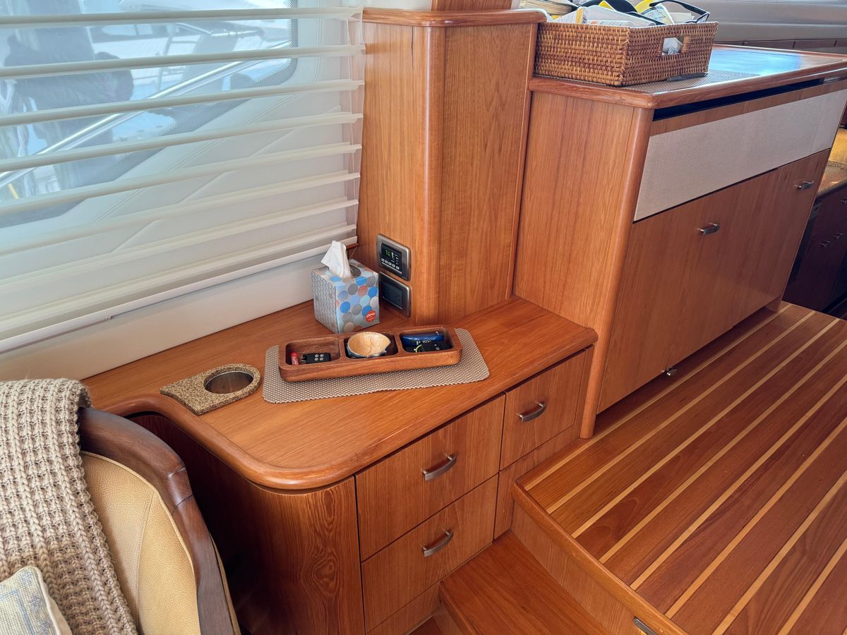 2010 Tiara Yachts 58 