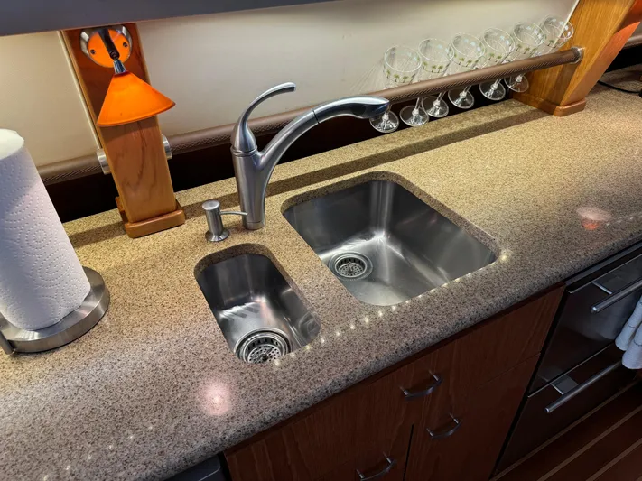 Island Girl Yacht Photos Pics Galley