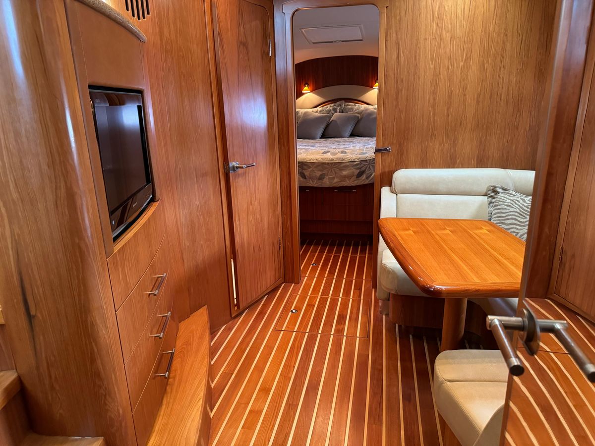 2010 Tiara Yachts 58 