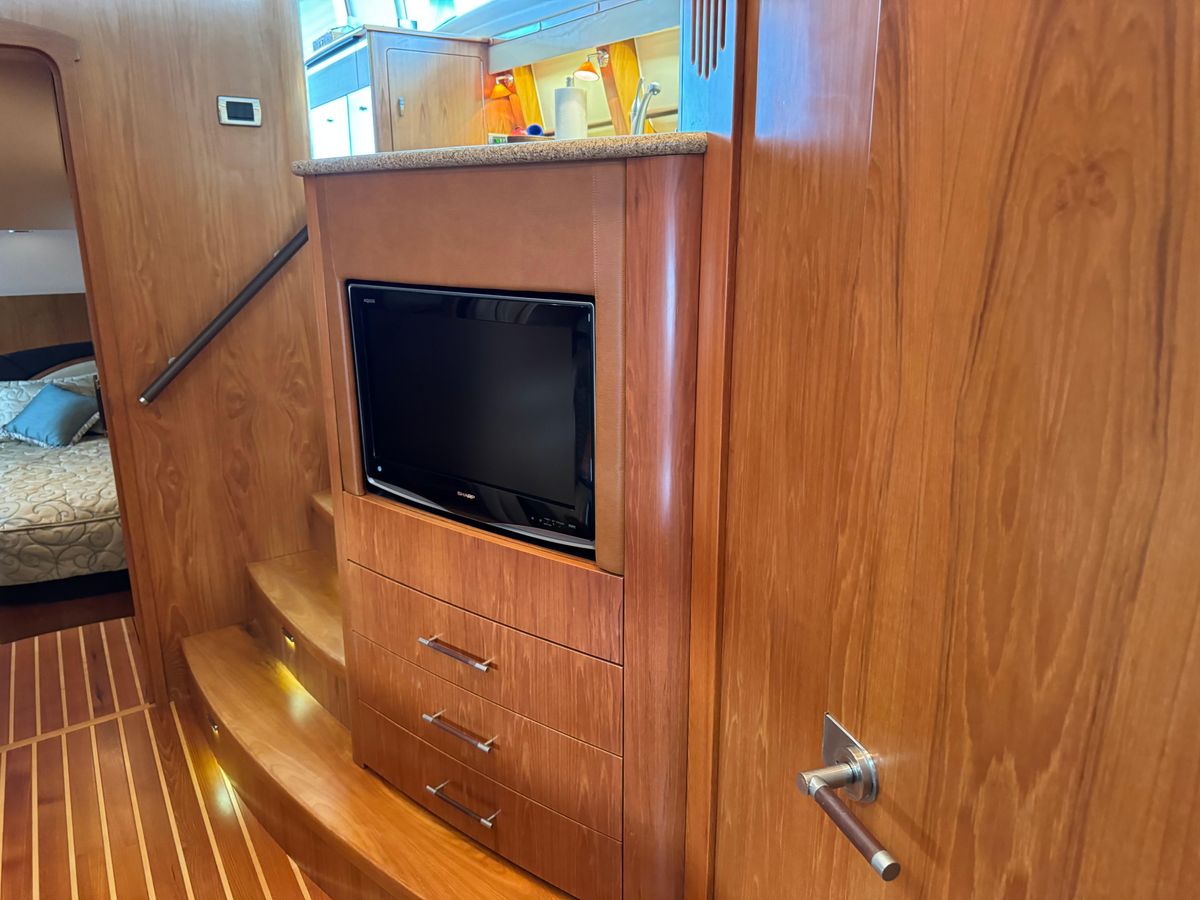 2010 Tiara Yachts 58 
