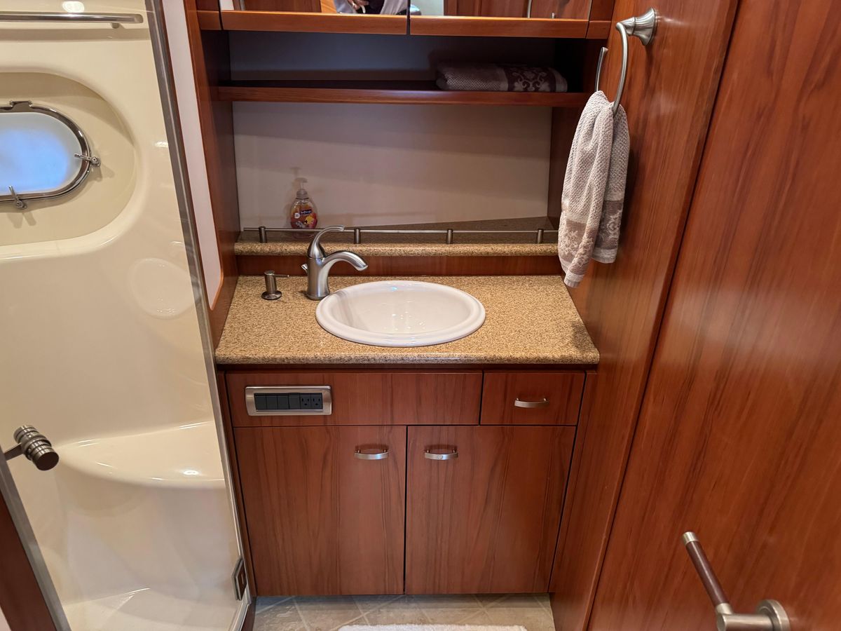 2010 Tiara Yachts 58 