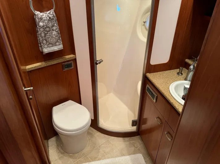 Island Girl Yacht Photos Pics Forward Head