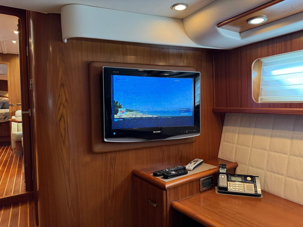 2010 Tiara Yachts 58 