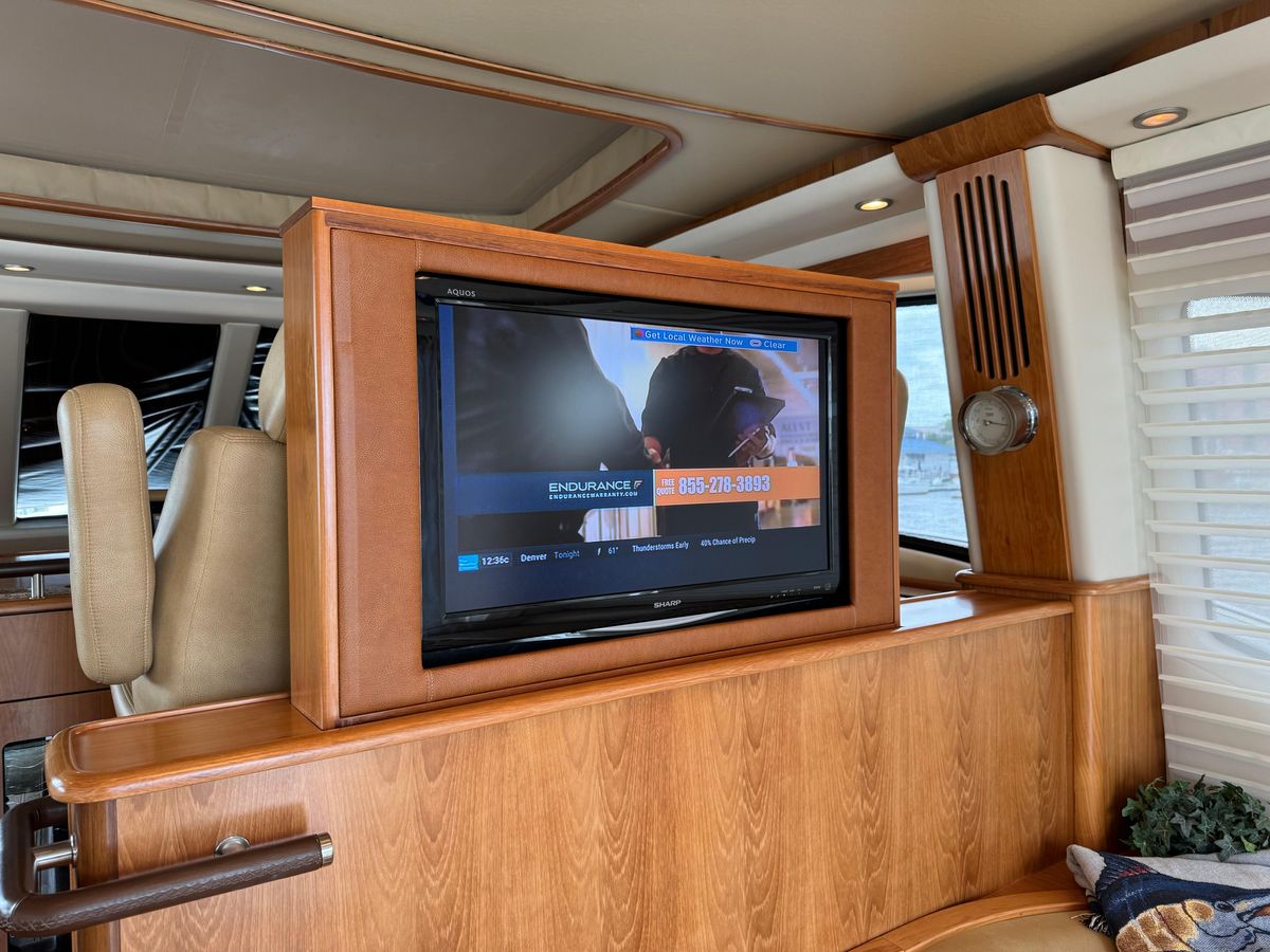2010 Tiara Yachts 58 