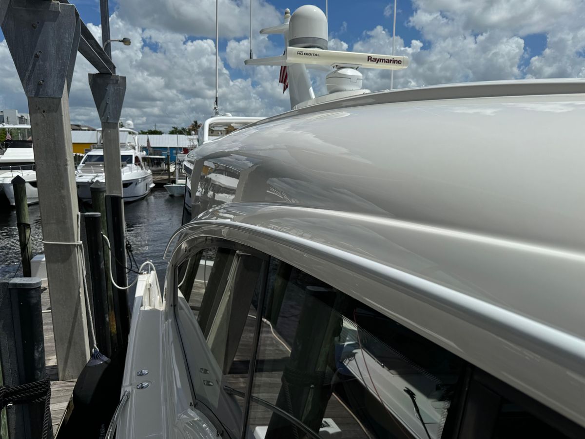2010 Tiara Yachts 58 