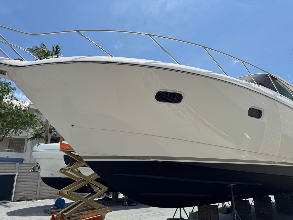 2010 Tiara Yachts 58 