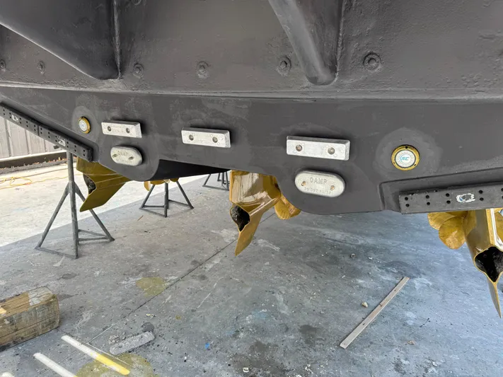 Island Girl Yacht Photos Pics 