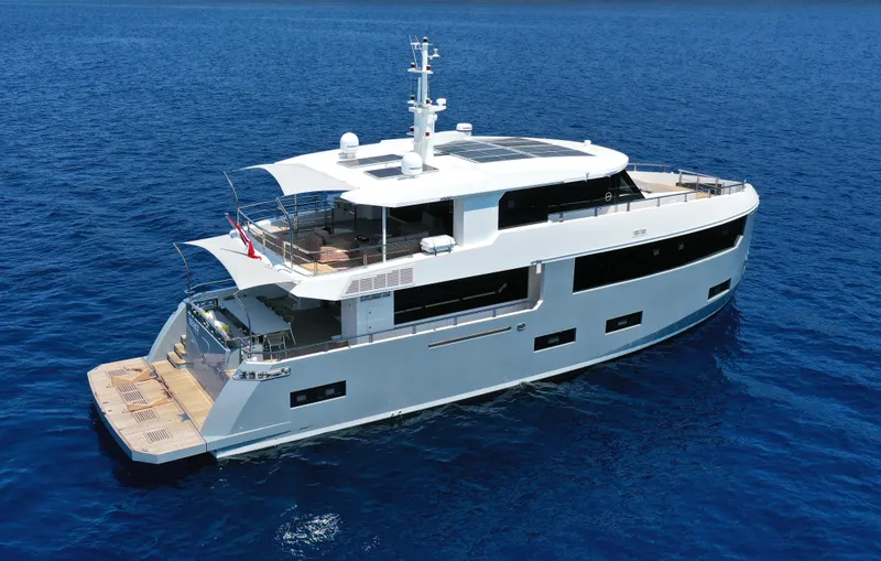 Tortura Yacht Photos Pics 
