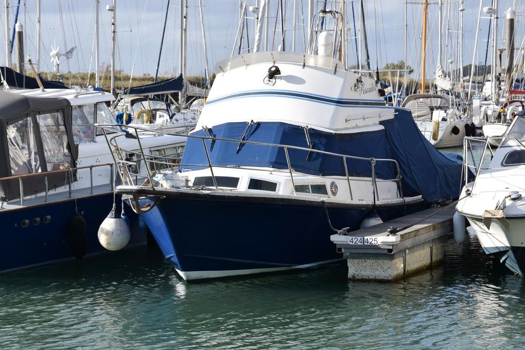 1984 AquaBell 33 Flybridge Flybridge for sale YachtWorld