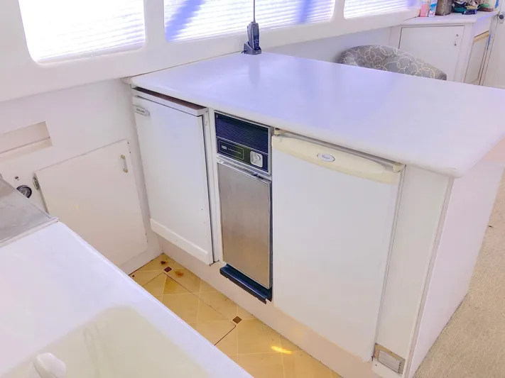 Nobody Yacht Photos Pics 