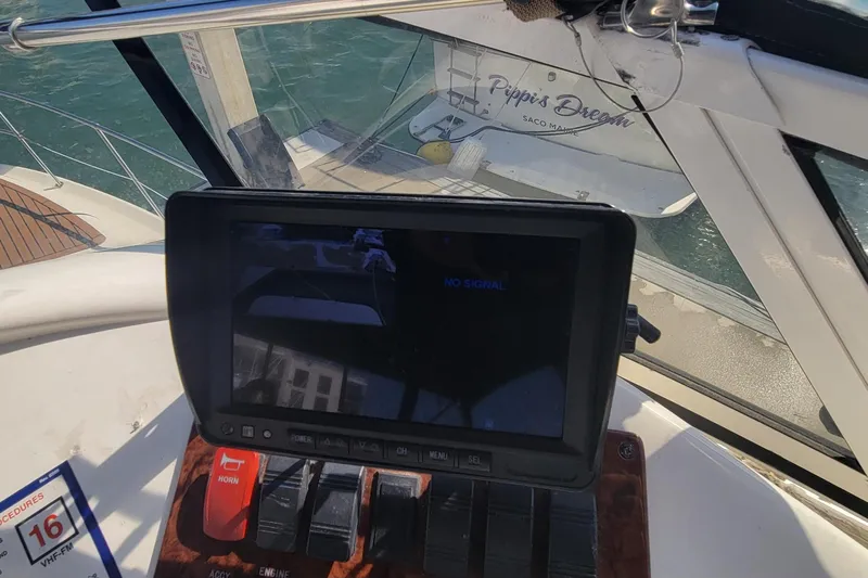 'next Week' Yacht Photos Pics 2000 Sea Ray 380 Aft Cabin - 'Next Week'