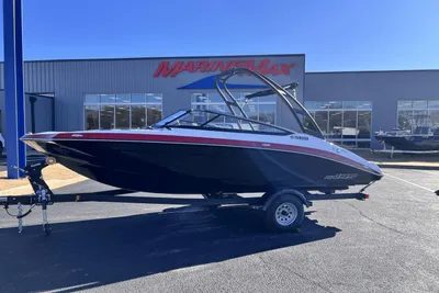 Yamaha Boats AR195