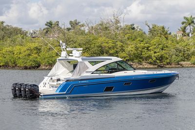 Yacht