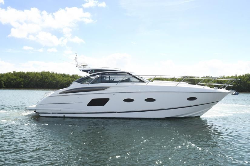 2015 Princess V39