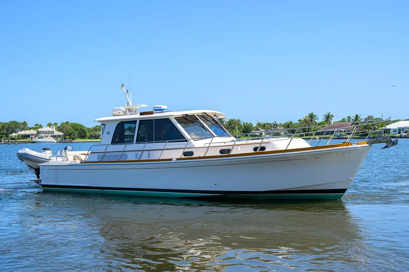 Seabird Yacht Photos Pics 