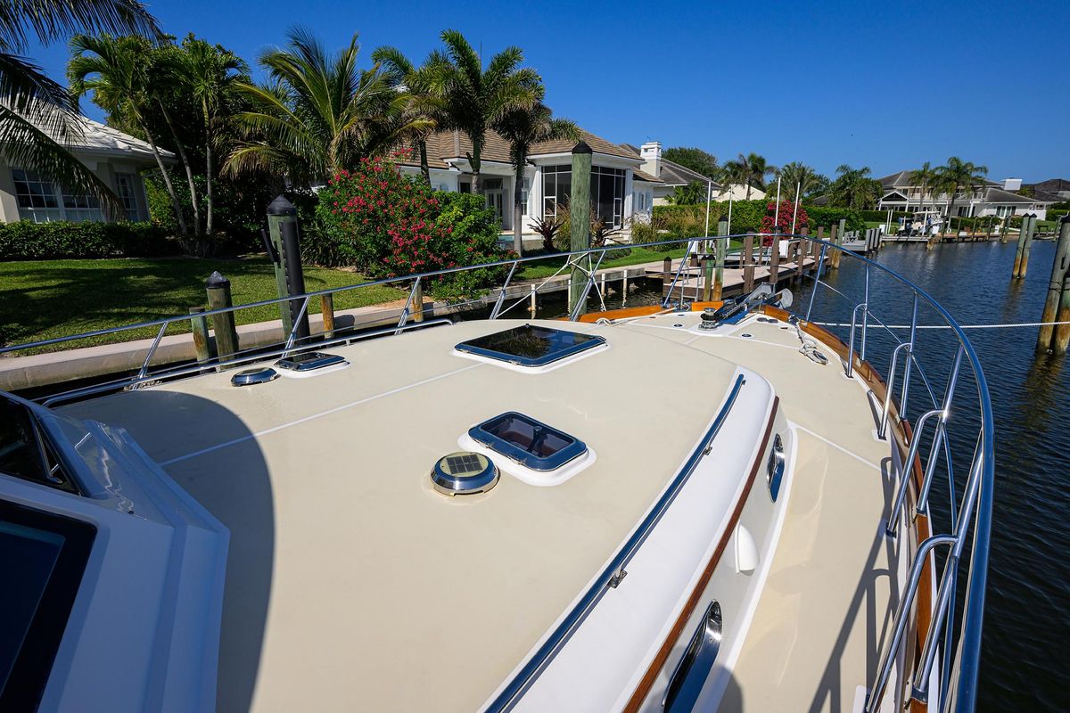 2014 Grand Banks 46 