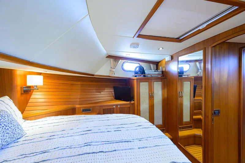 Seabird Yacht Photos Pics 