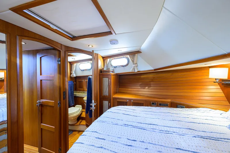 Seabird Yacht Photos Pics 