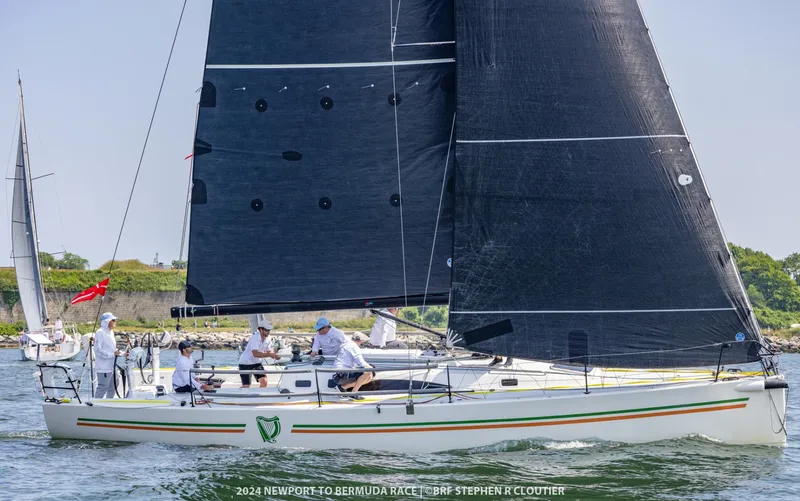 Ceilidh Yacht Photos Pics 2018 J Boats J/121 sailing in Newport to Bermuda Race, crew on deck, black sails.