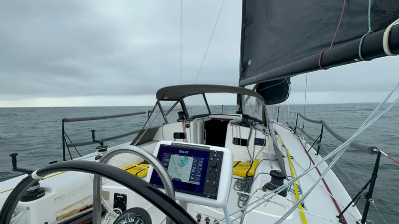 Ceilidh Yacht Photos Pics 2018 J Boats J/121 sailboat cockpit with navigation equipment on open sea.