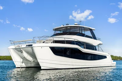 Aquila A50 Yacht