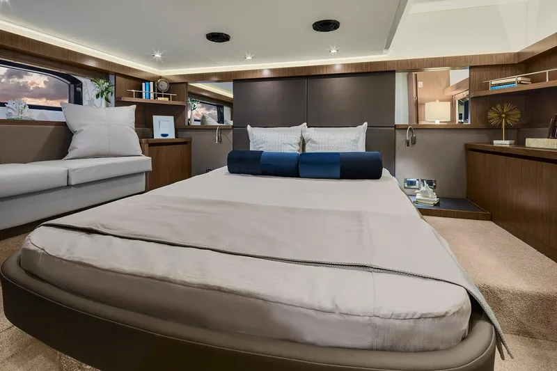 Aquaholique Yacht Photos Pics Manufacturer Provided Image