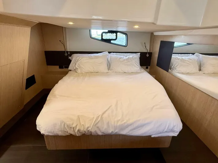  Yacht Photos Pics 2022 Bavaria Sr41 - Image 27