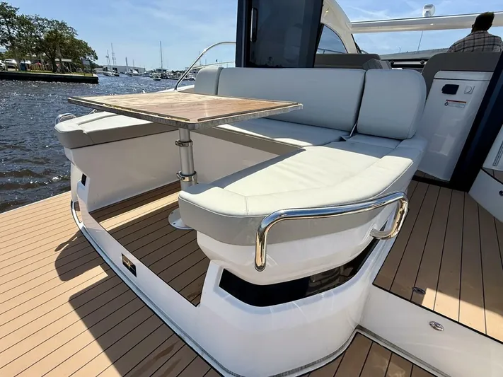  Yacht Photos Pics 2022 Bavaria Sr41 - Image 11