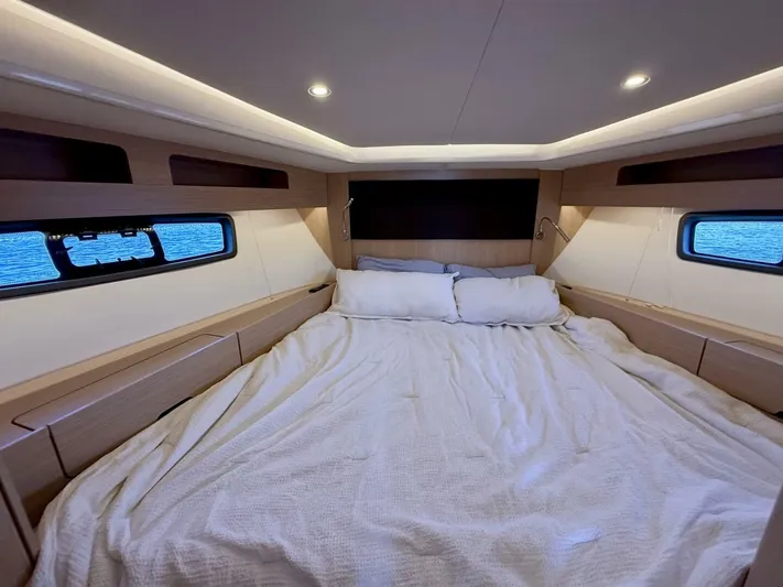  Yacht Photos Pics 2022 Bavaria Sr41 - Image 34