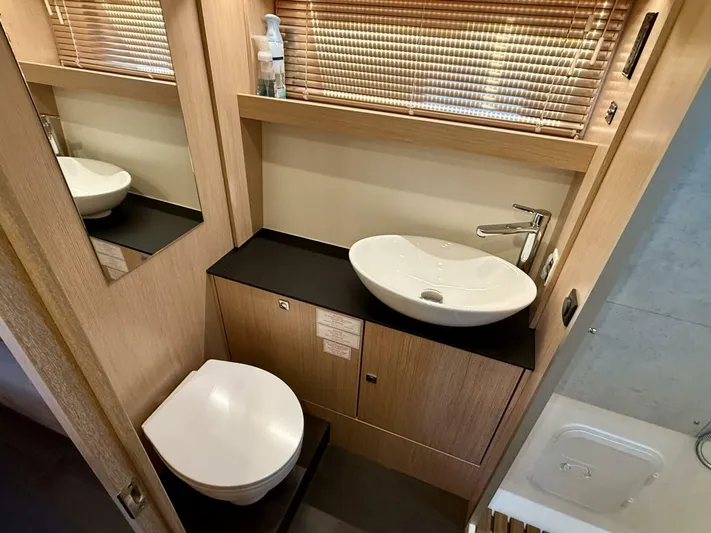  Yacht Photos Pics 2022 Bavaria Sr41 - Image 33