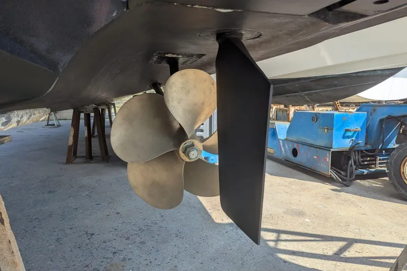  Yacht Photos Pics Propeller of 2022 Sunseeker Predator 55 EVO yacht on dry dock.