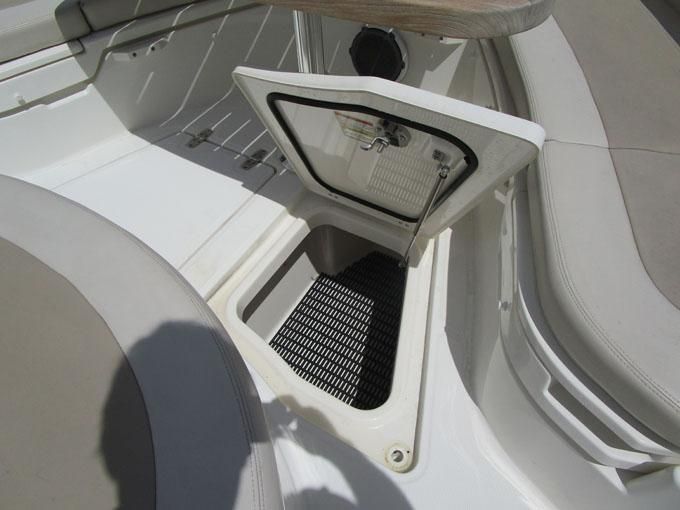2018 Boston Whaler 420 Outrage