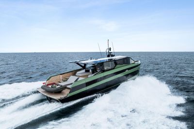 Yacht