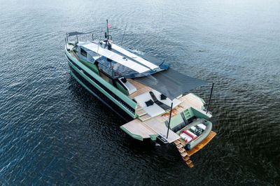 Yacht