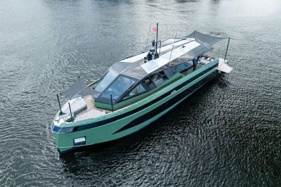 Yacht