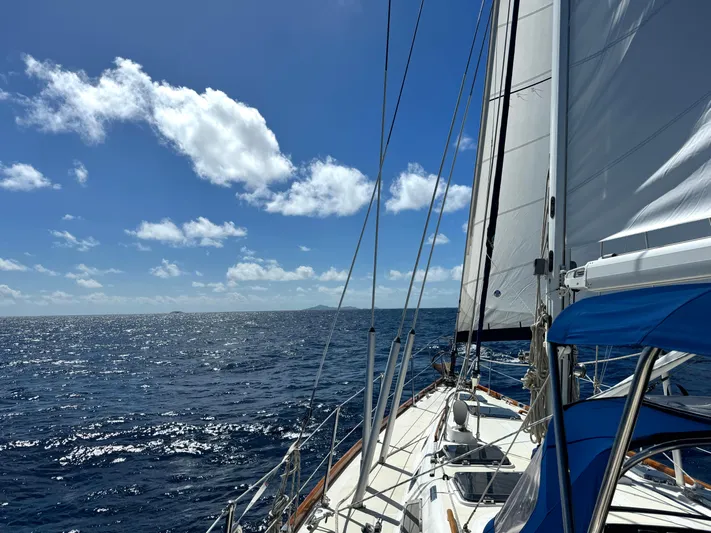 Aeoli Yacht Photos Pics 